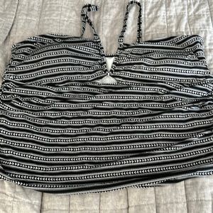 Time & Tru Size 3X Black&White Aztec Print Tankini